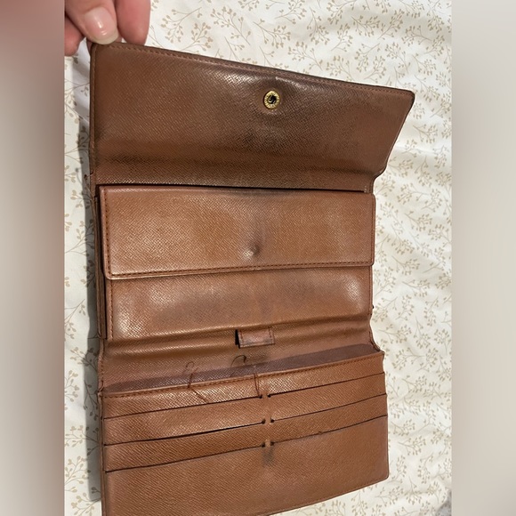 LV Monogram international Long wallet ***BOX SOLD SEPARATELY*** - Picture 3 of 10